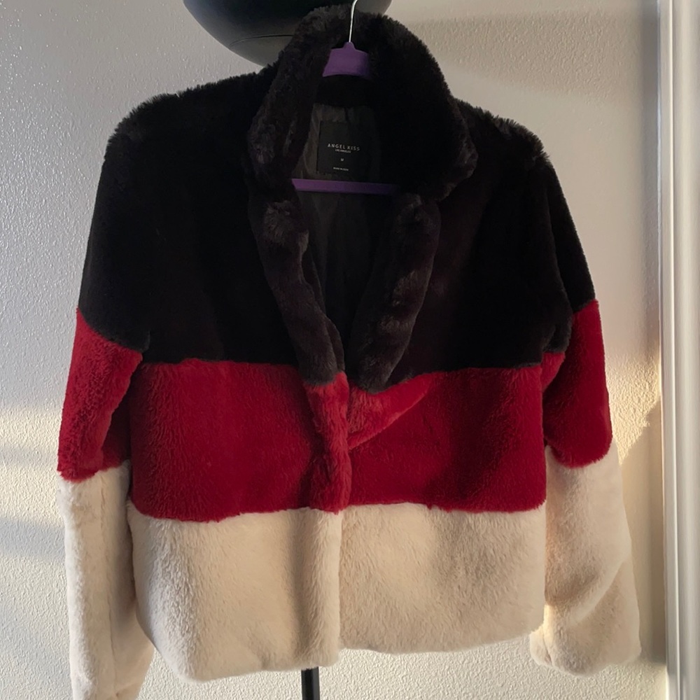 Gorgeous mid cut Fur Coat!